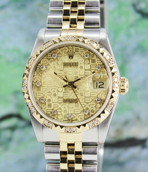 A ROLEX MID SIZE HALF GOLD OYSTER PERPETUAL DATEJUST / 68273
